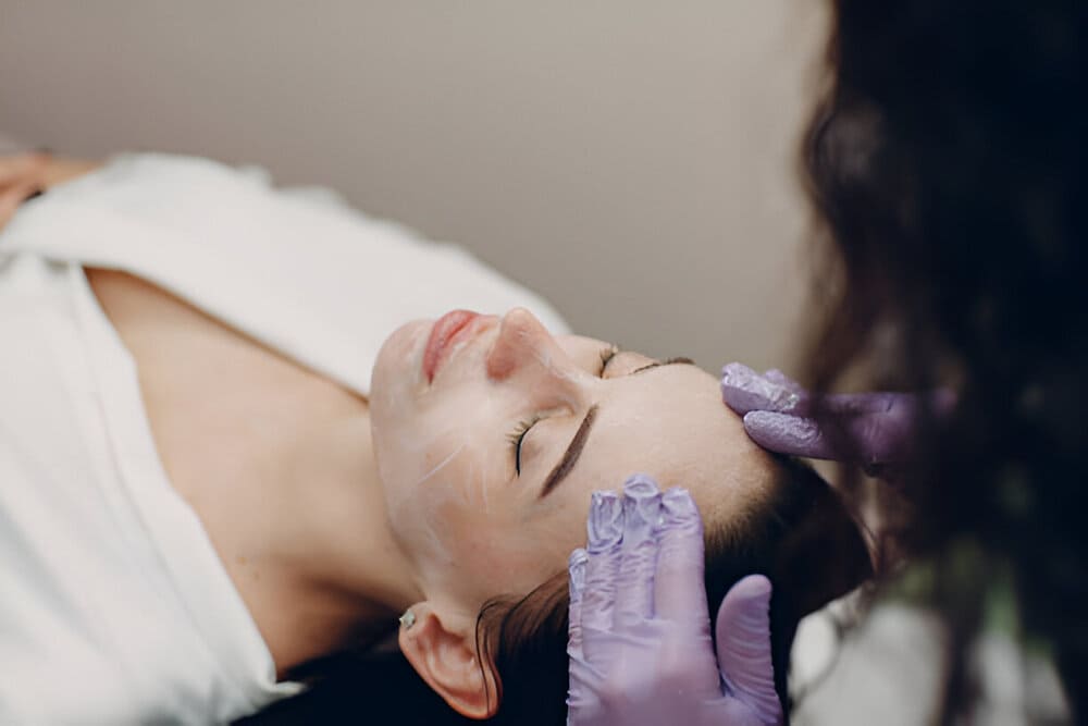 Professional-Skin-Cleansing-at-work